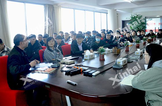 Director of Administrative Operations gave a welcome speech.jpg